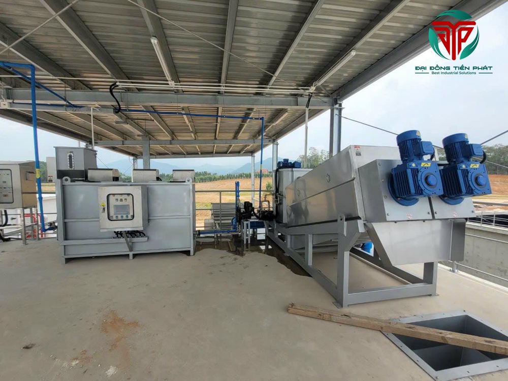 he-thong-may-ep-bun-truc-vit-xu-lu-nuoc-thai