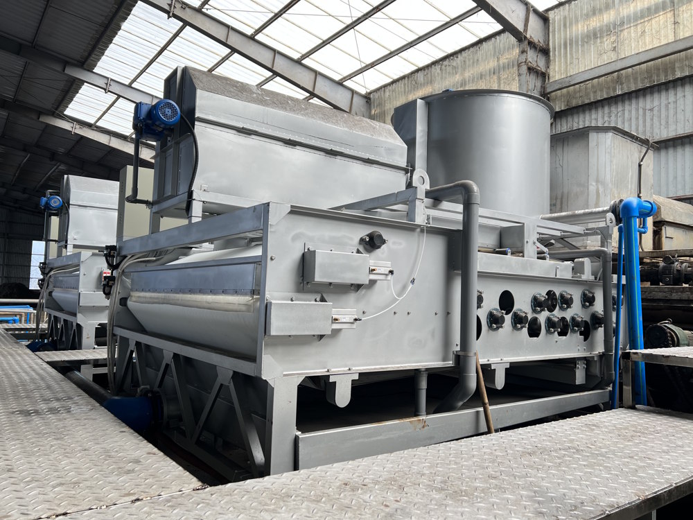 Máy ép bùn băng tải chính hãng