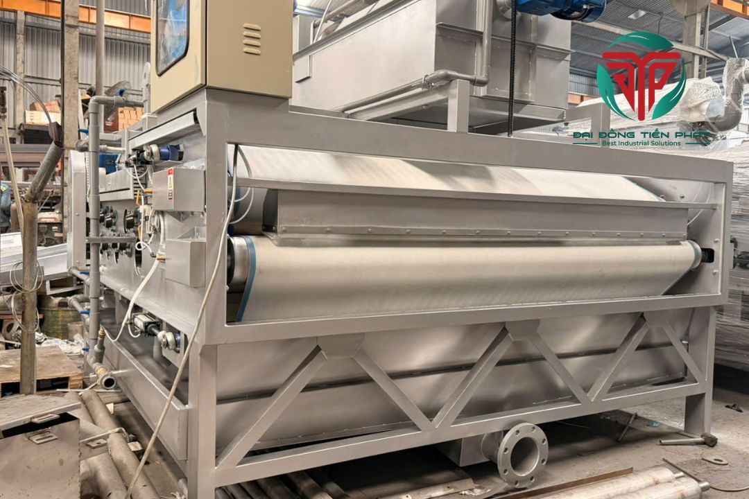Băng tải máy ép bùn 1000x1000 mm
