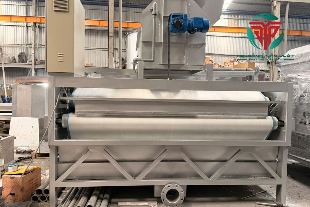 băng tải máy ép bùn 1250x1250 mm